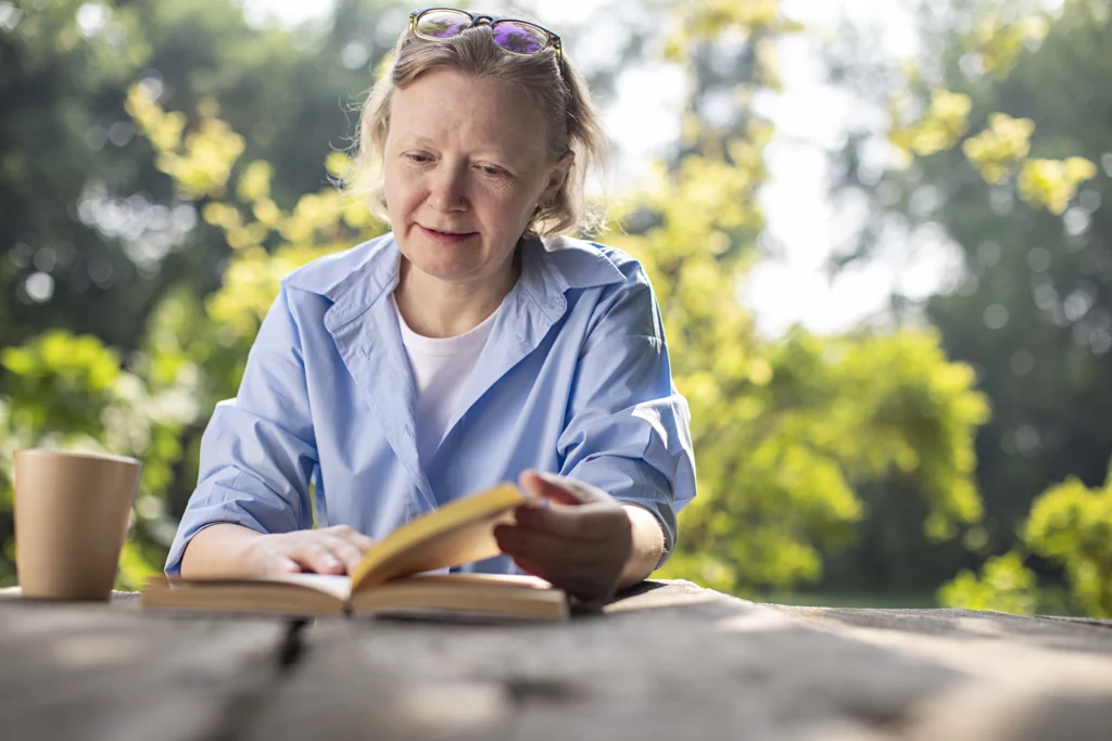 hobbies for older women - reading
